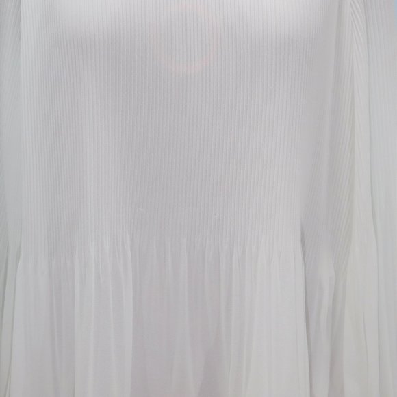 Zara Pleated White Flowy Blouse - Picture 3 of 5